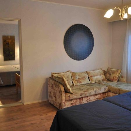 Apartment Hotel Kuukkarin Kortteeri Pori Extérieur photo