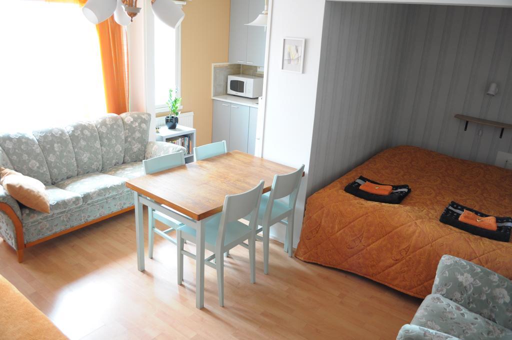 Apartment Hotel Kuukkarin Kortteeri Pori Extérieur photo